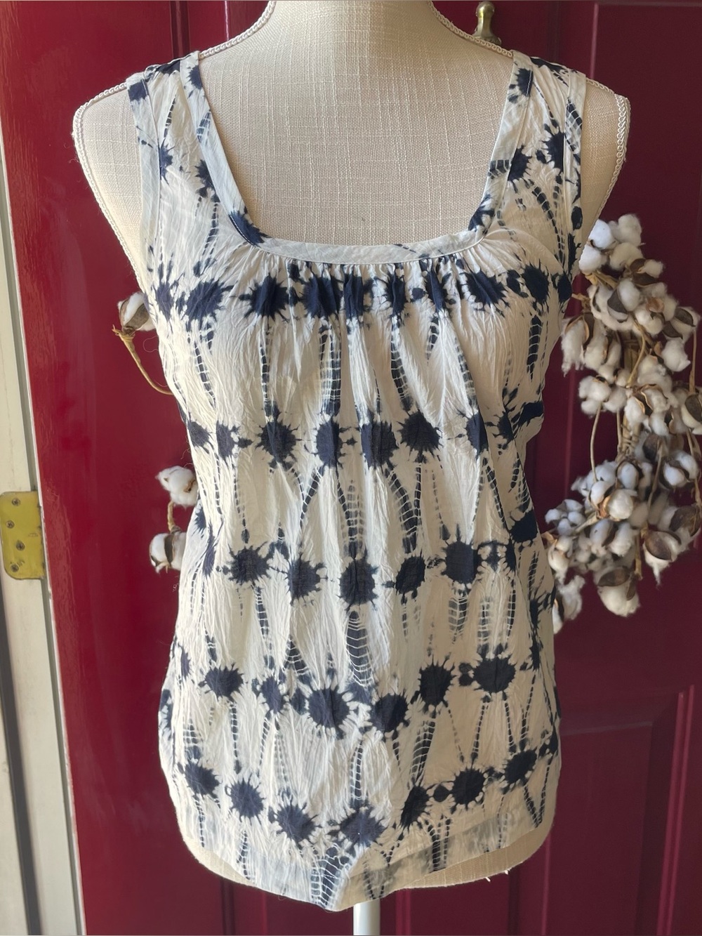 WHIT Navy and Cream Tie-Dye Sleeveless Women's Tank (Size S)